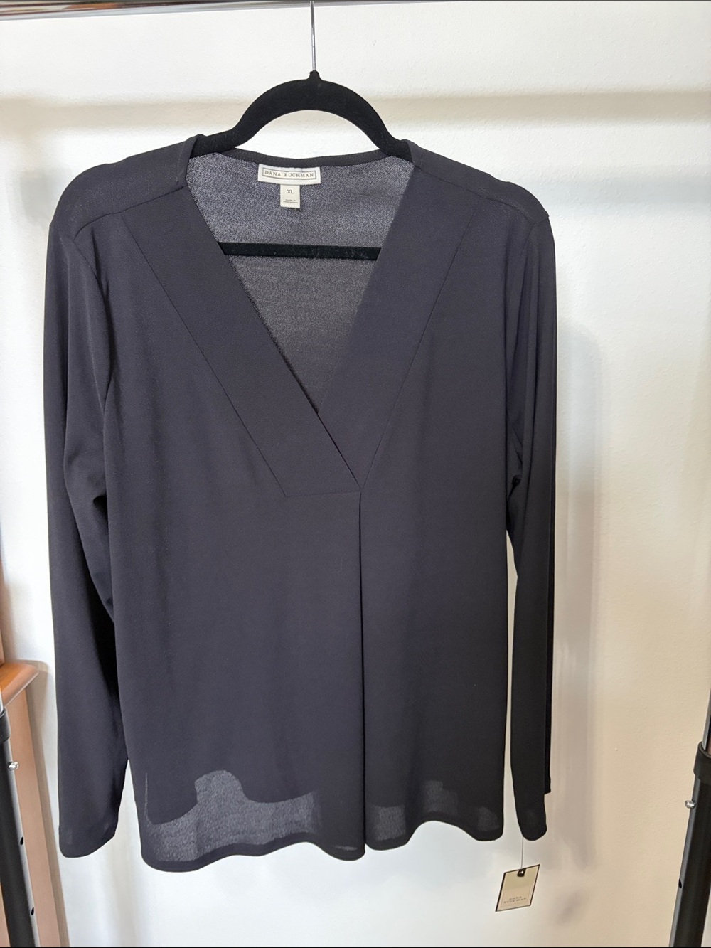 Dana Bachman V-neck long sleeve black blouse